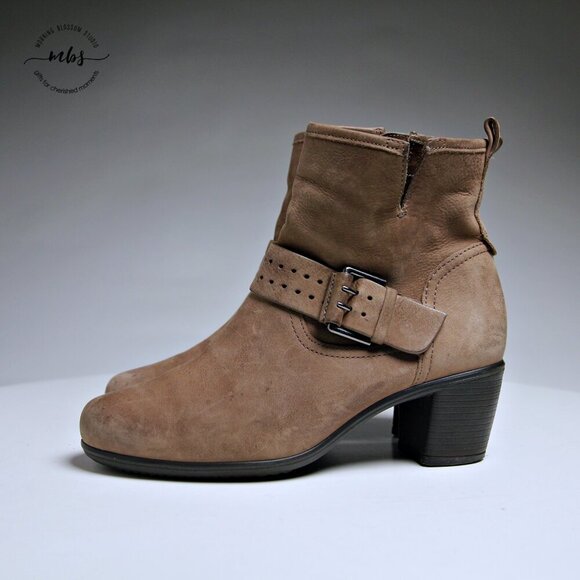 Ecco Leann Buckle Matte Leather Heeled Ankle Boots - Picture 4 of 15